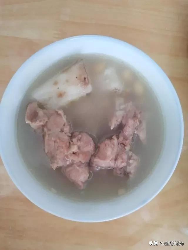 七个月宝宝能吃排骨吗？营养与辅食添加的探讨